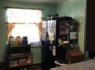 521 W Spring St, Fleetwood, PA 19522