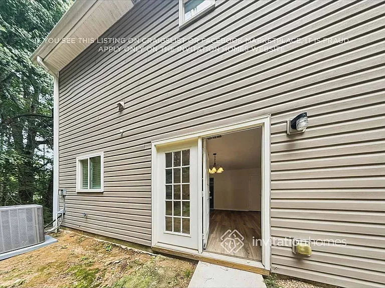 414 Waterbury Way — Photo 19