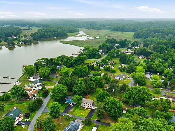3rd image of 29725 Bruce Rd