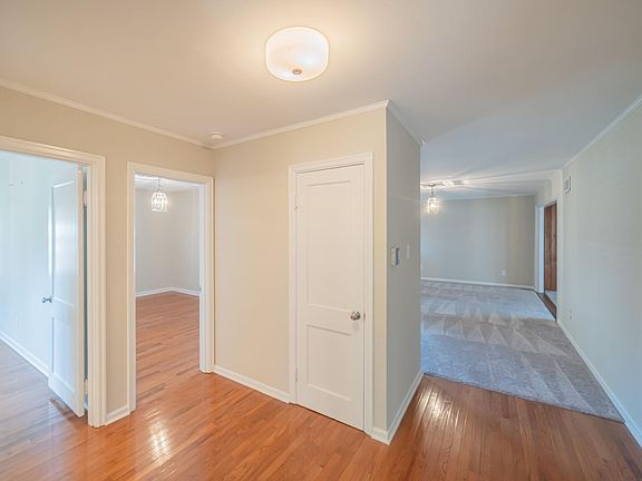 5th image of 2625 Jefferson St