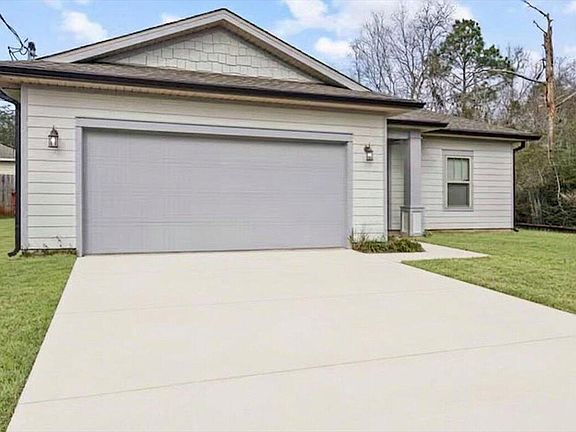 3rd image of 2145 Janet St