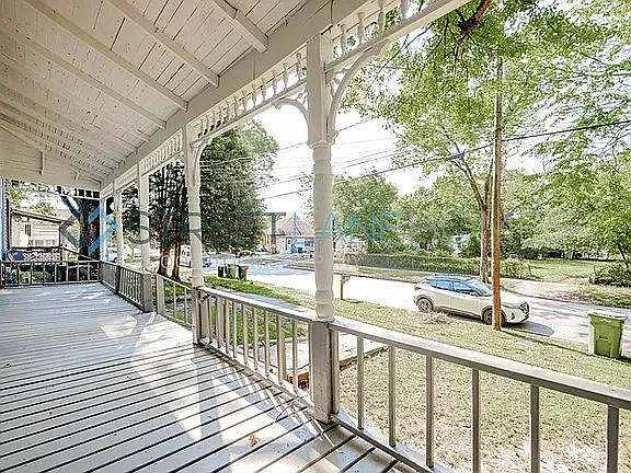 3 bed, 1.0 bath, 1567 sqft, $872 — Photo 2