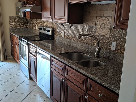3rd image of 1000 Bay Dr APT 530
