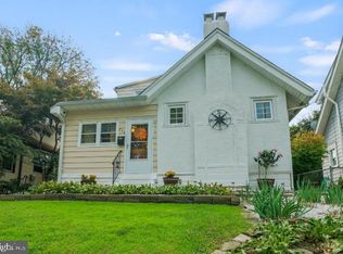 220 Birchwood Rd, Aldan, PA 19018