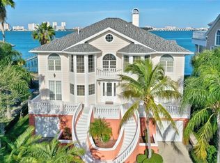 411 Saint Andrews Dr, Belleair, FL 33756