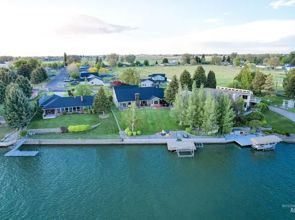 2445 River Rd, Heyburn, ID 83336