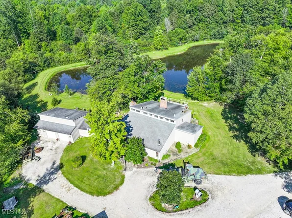 3604 Callender Rd, Rock Creek, OH 44084