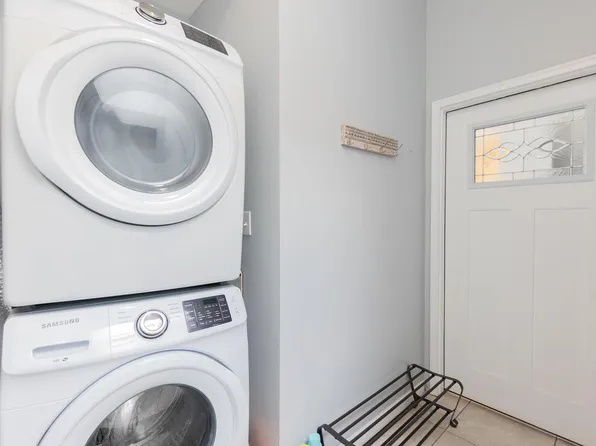 1111 7th Street image 13 of 14