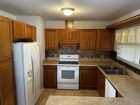 4th image of 7107 Arab Ct