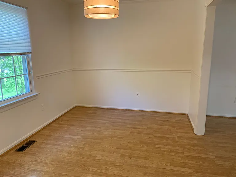 114 Southampton Ct #1 — Photo 3