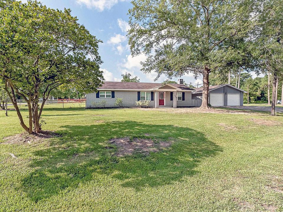 1st image of 325 Edna Dr