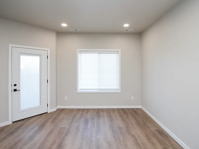 River Park Townhomes — Photo 30