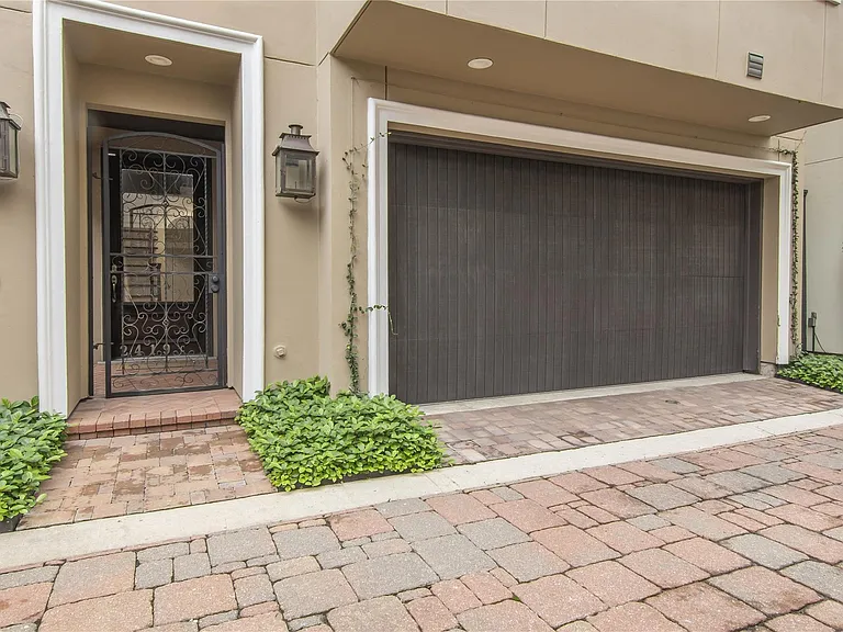 2419 Brazoria St #C — Photo 4
