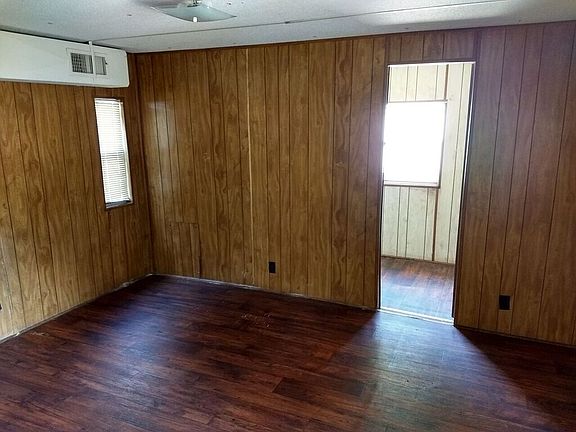 5th image of 805 Splane Dr APT F