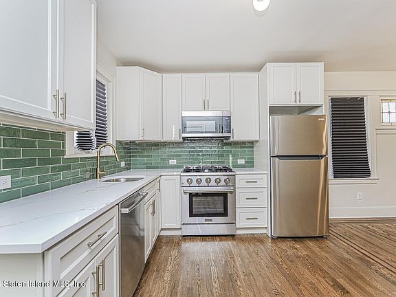 4th image of 332 Willowbrook Rd