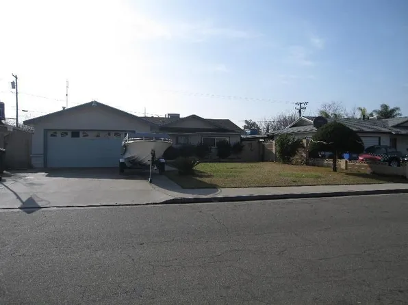 2219 Goldridge St, Selma, CA 93662