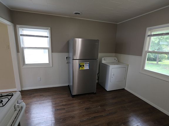 5th image of 2405-2407 Flint Hills Dr