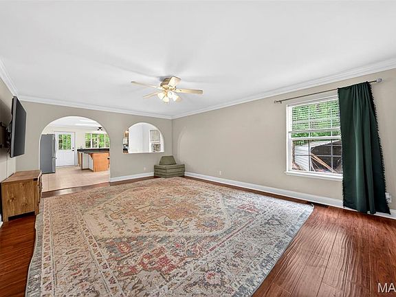 5th image of 9314 Flicker Ln