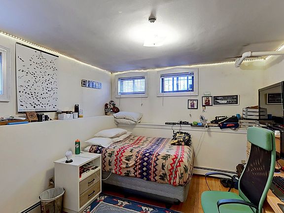 4th image of 19 Glenville Ave #7