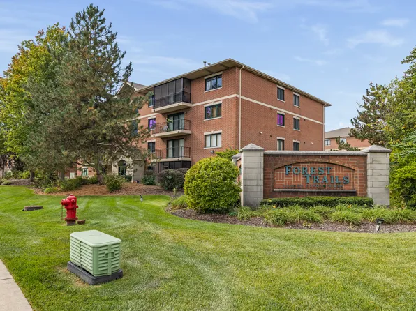 6820 Winding Trl #101, Oak Forest, IL 60452