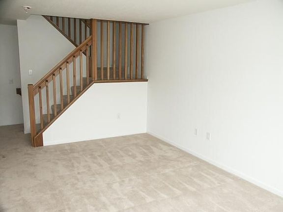 2nd image of 299 Lost River Dr