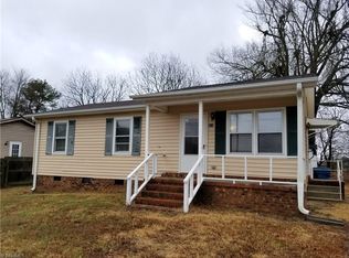 513 S Asheboro St, Liberty, NC 27298