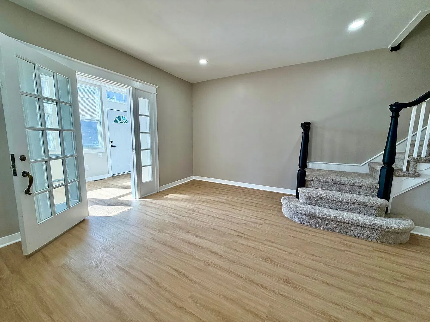 Stunning 4-Bed/2-Bath Home in Wynnefield Heights. Available NOW! — Photo 4