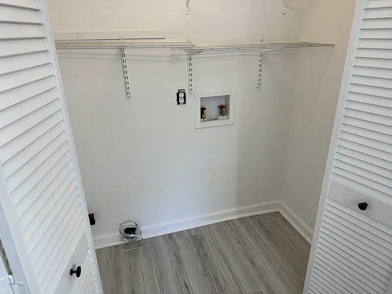 5527 Wayne Rd — Photo 10
