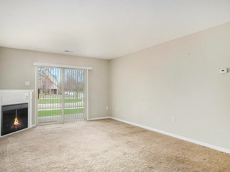 799 Addington Ln — Photo 5