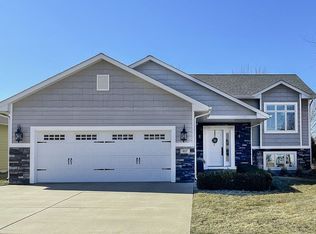 407 Patrick Ave, Hartford, SD 57033