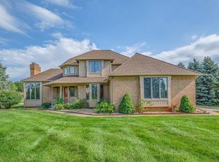 3174 Golfview Dr, Saline, MI 48176
