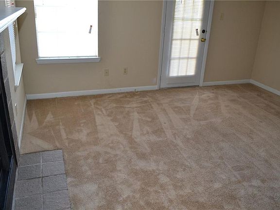 5th image of 4301 Lizshire Ln APT 112