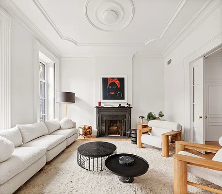 Rented by Compass | media 27