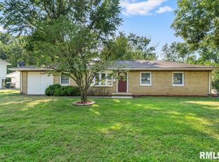 80 Bonniebrook Rd, Chatham, IL 62629