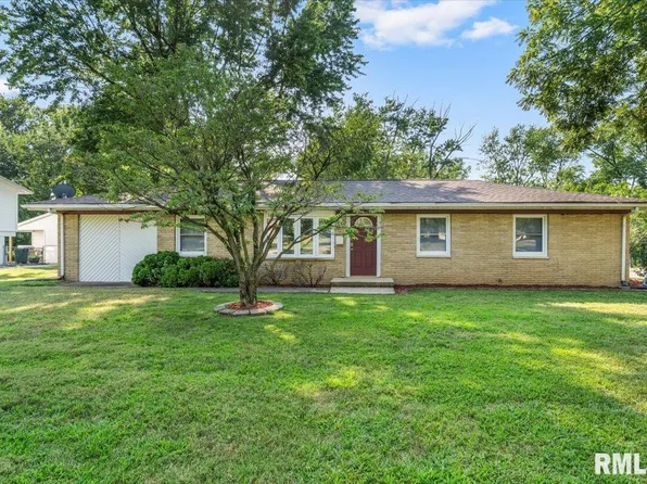 80 Bonniebrook Rd, Chatham, IL 62629