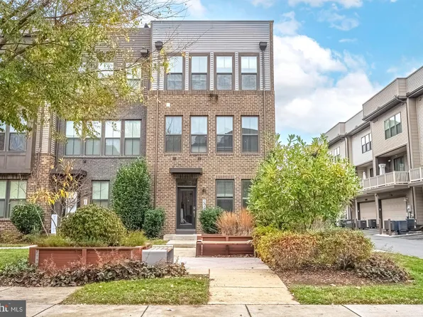 22350 Lucas Ter, Ashburn, VA 20148