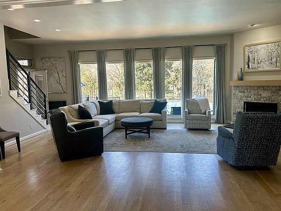 4th image of 10001 Forest Glade Dr