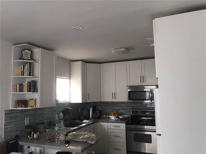1st image of 2417 Hayes St APT 2
