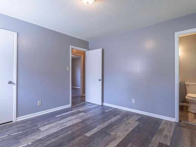 702 Placid Dr — Photo 6