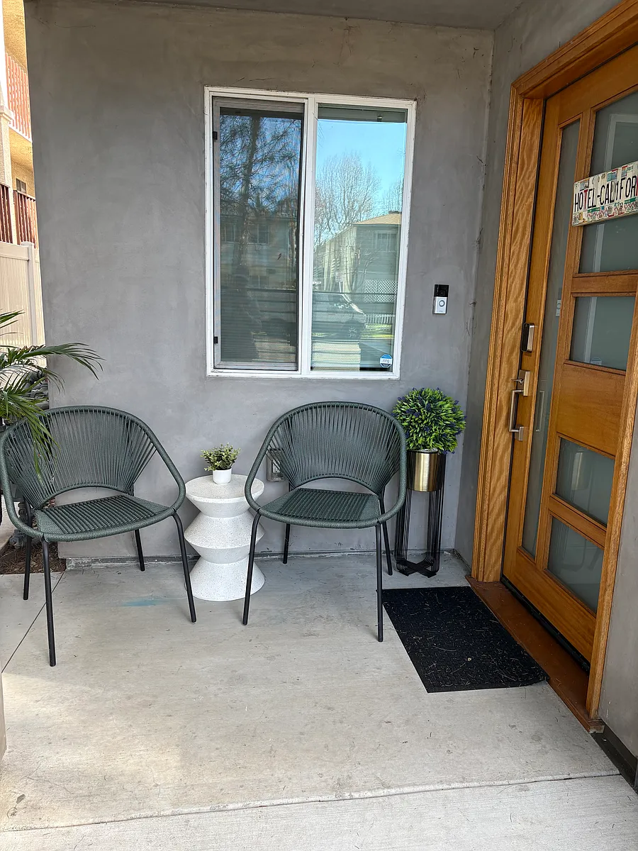Building Photo - 4510 Fulton Ave #4508-1/2