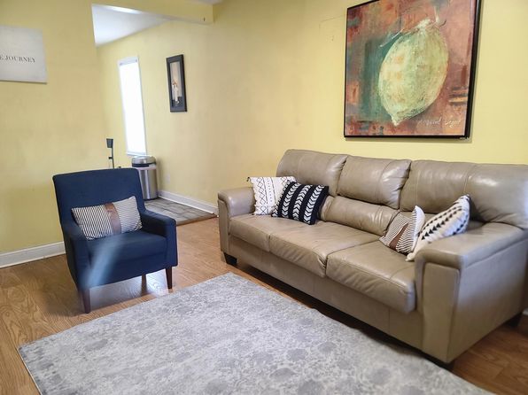 1963 Trowbridge St #1