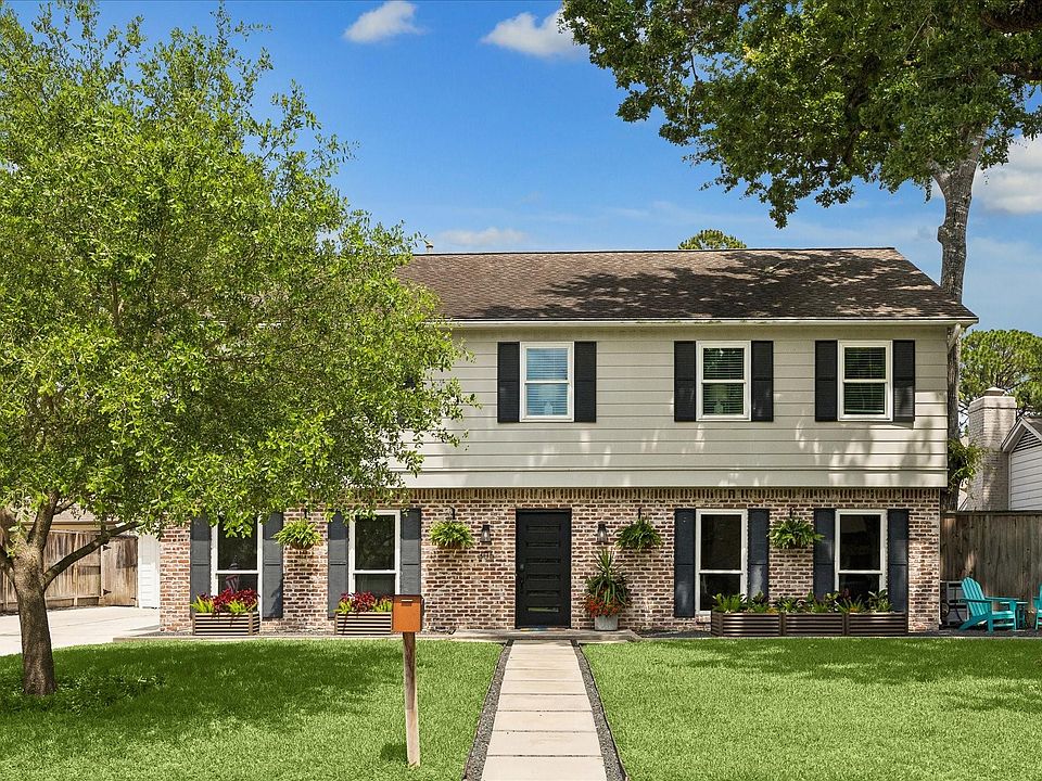 1st image of 306 Greenpark Dr