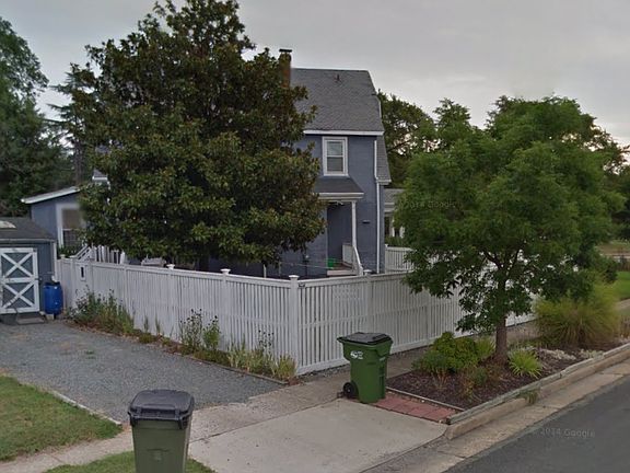 3802 rear - off st parking