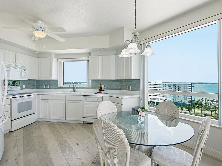 1170 Gulf Blvd #1105 — Photo 20