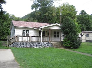 12 Ronda Ln, Miami, WV 25134