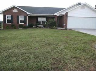 530 Hills Gate Cir, Seymour, TN 37865