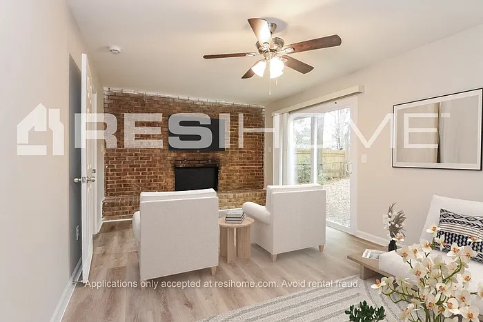8283 Brittany Ln — Photo 5