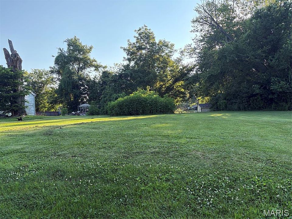 1st image of 209 Sunset Dr