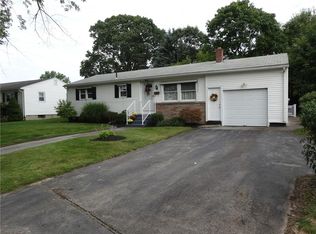 108 Shamrock Dr, Warwick, RI 02886