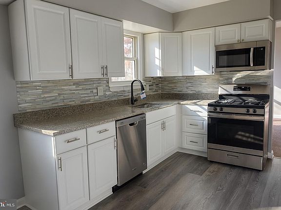 4th image of 112 Hemlock Dr
